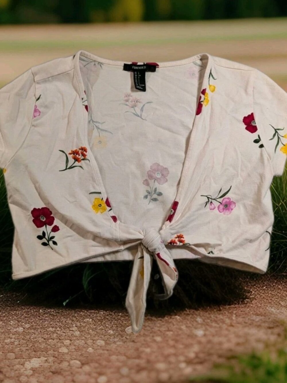 Forever 21 Women's Clothing Bundle Size Large Ribbed Floral Tie Front Top
